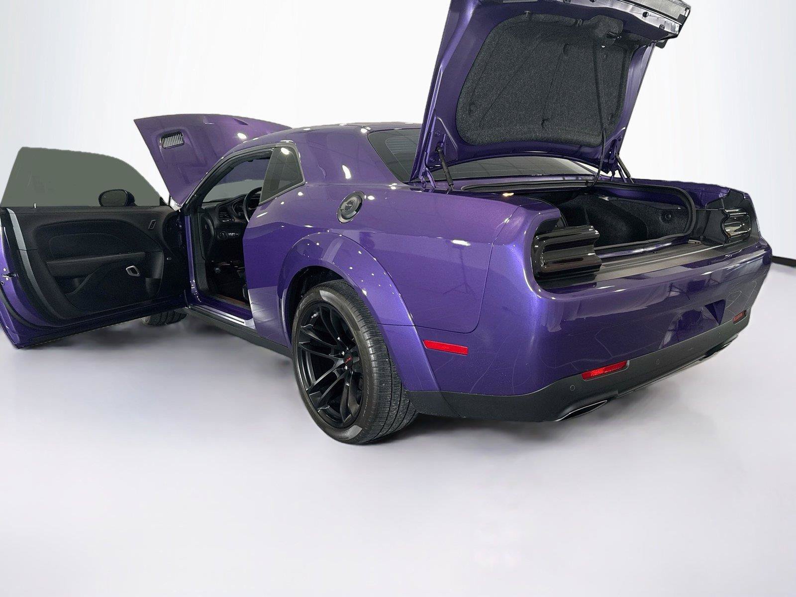 Used 2023 Dodge Challenger R/T Scat Pack RWD image 36