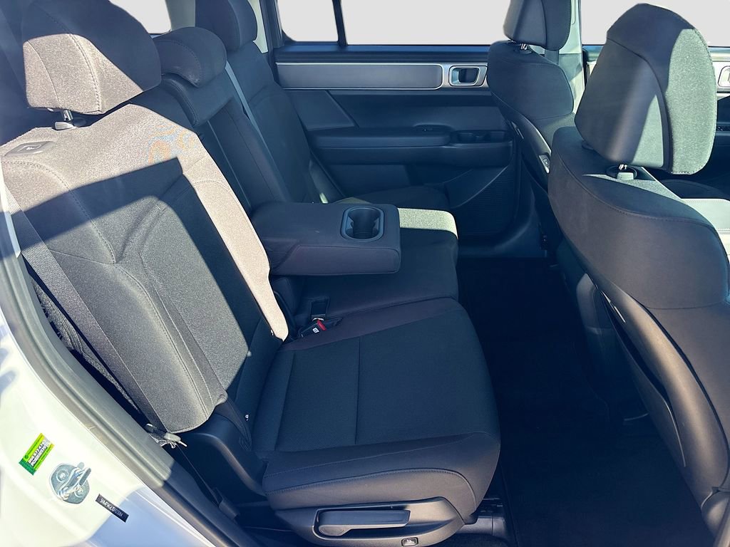 Used 2025 Hyundai Santa Fe SE image 27