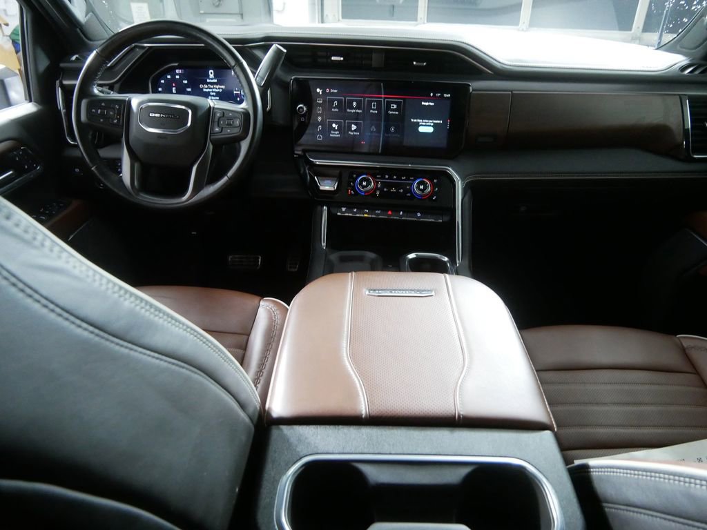 Used 2024 GMC Sierra 3500 Denali Ultimate image 22