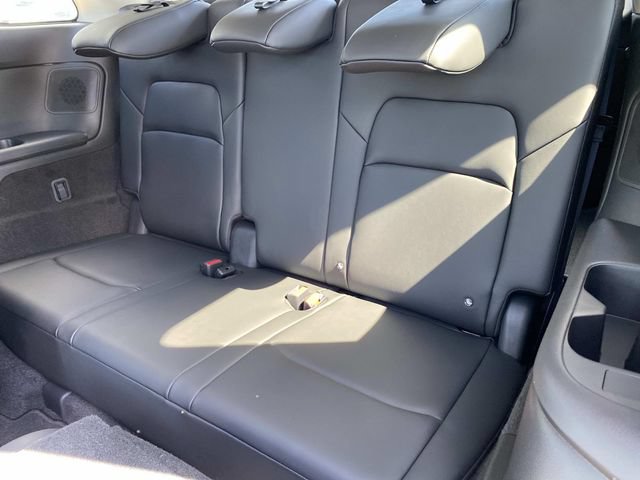 New 2026 Nissan Pathfinder SL w/ SL Premium Package AWD/4WD image 9