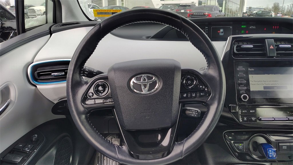 Used 2020 Toyota Prius XLE image 12