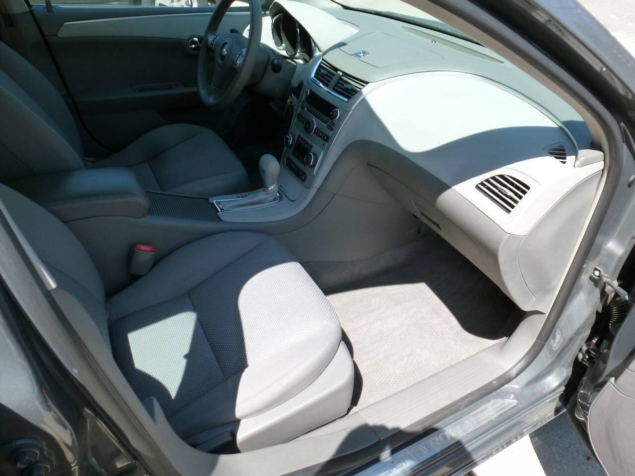 Used 2009 Chevrolet Malibu Hybrid FWD image 11