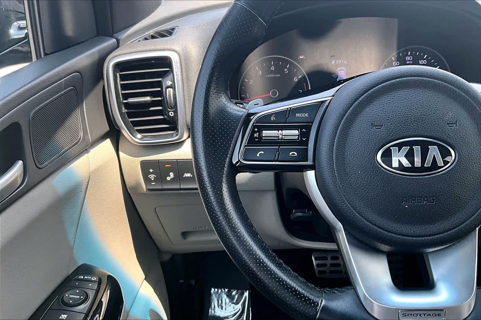 Used 2021 Kia Sportage S w/ S FWD Premium Package image 24