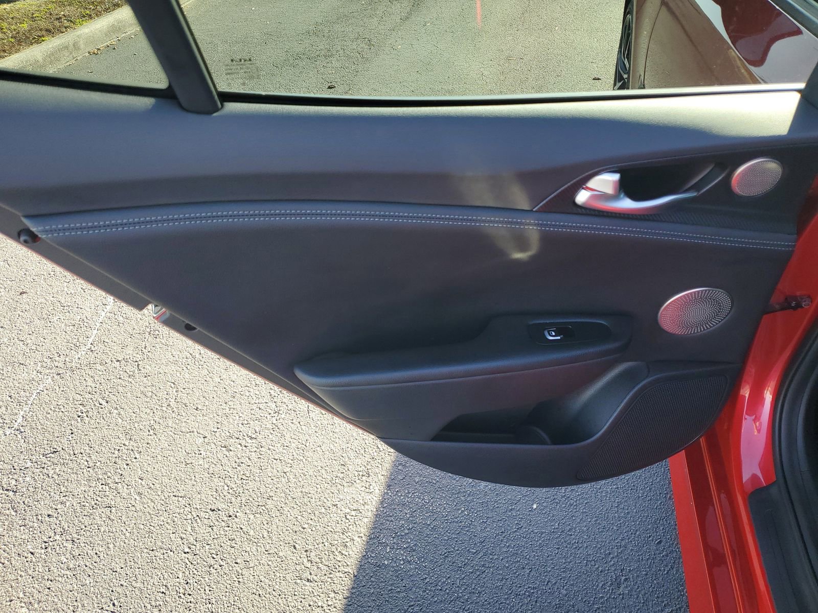 Used 2023 Kia Stinger GT-Line w/ Sun & Sound Package image 8