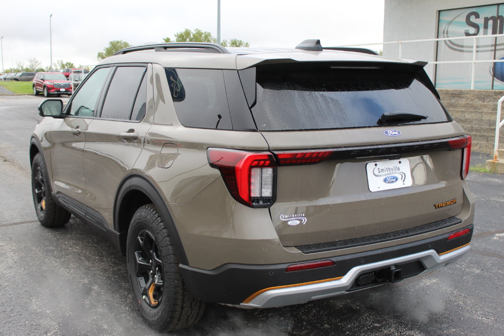 New 2027 Ford Explorer Tremor w/ Tremor Convenience Package AWD/4WD image 3
