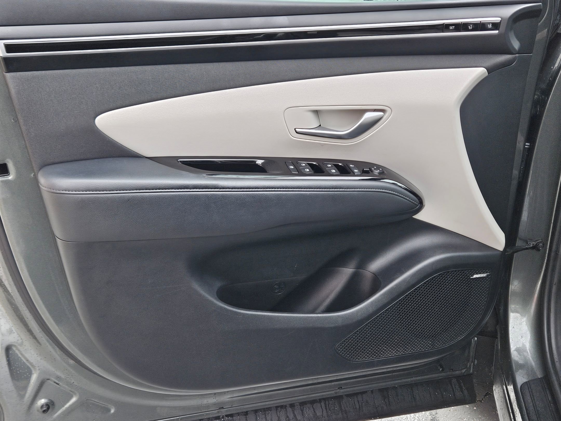 Used 2022 Hyundai Tucson Limited image 17