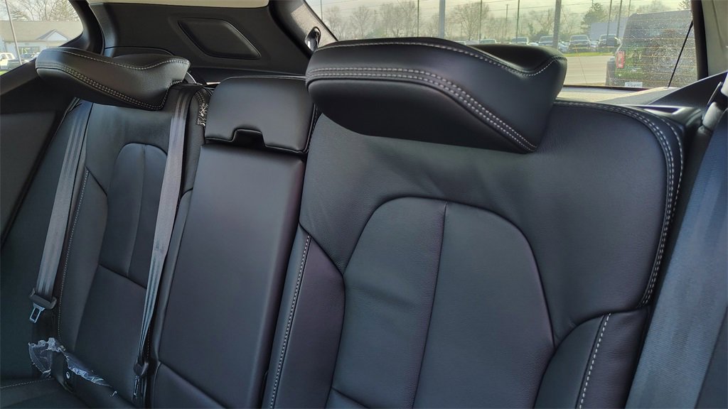 New 2026 Volvo XC40 B5 Plus w/ Climate Package image 25