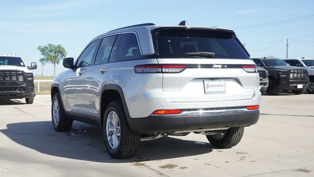 New 2026 Jeep Grand Cherokee Laredo X RWD image 7