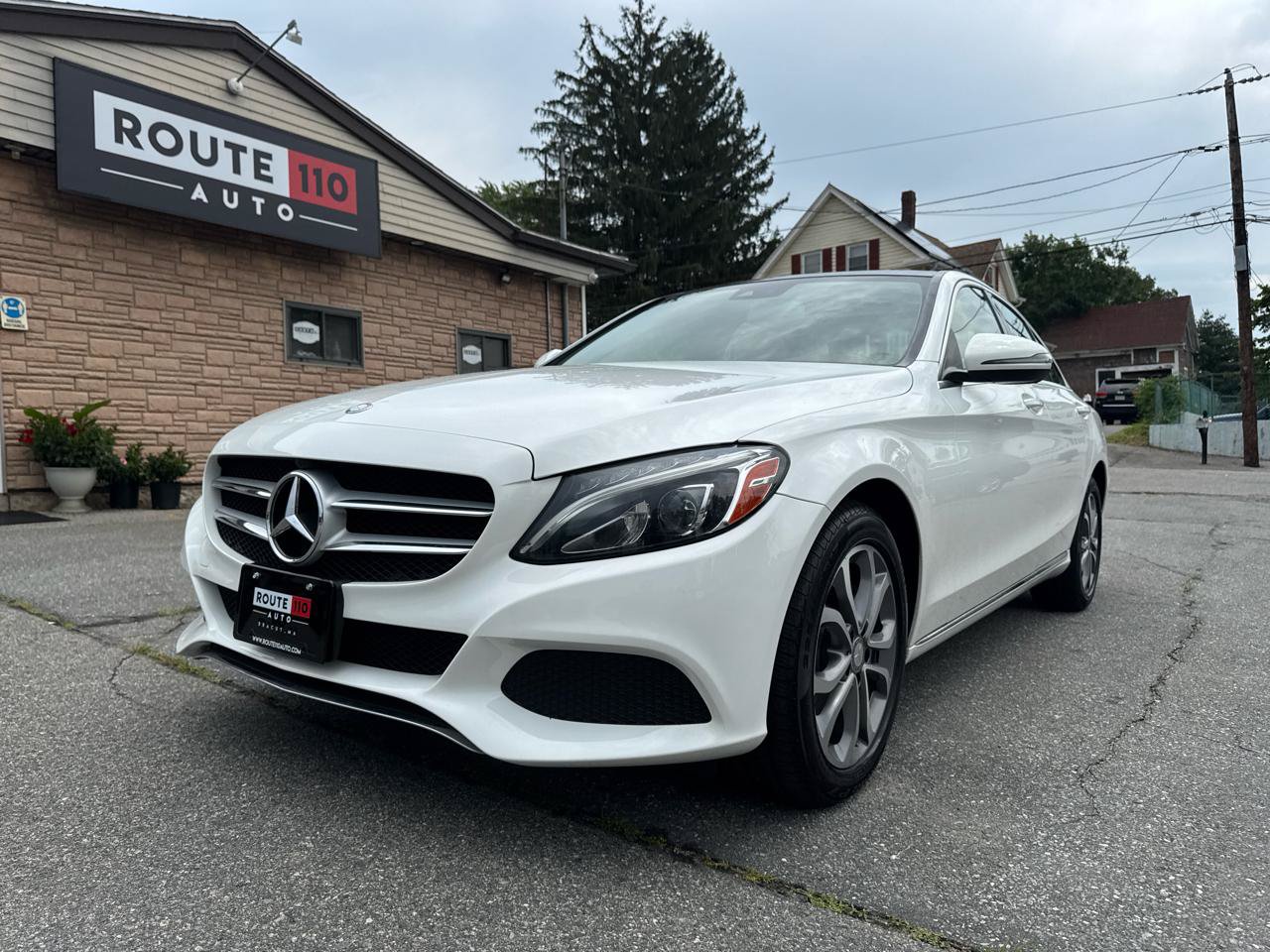 Used 2016 Mercedes-Benz C 300 4MATIC Sedan image 1