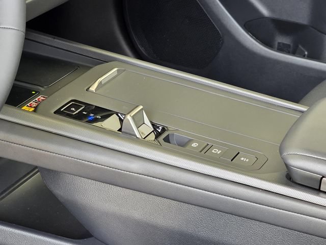 New 2026 Lexus ES 350e w/ Convenience Package FWD image 22