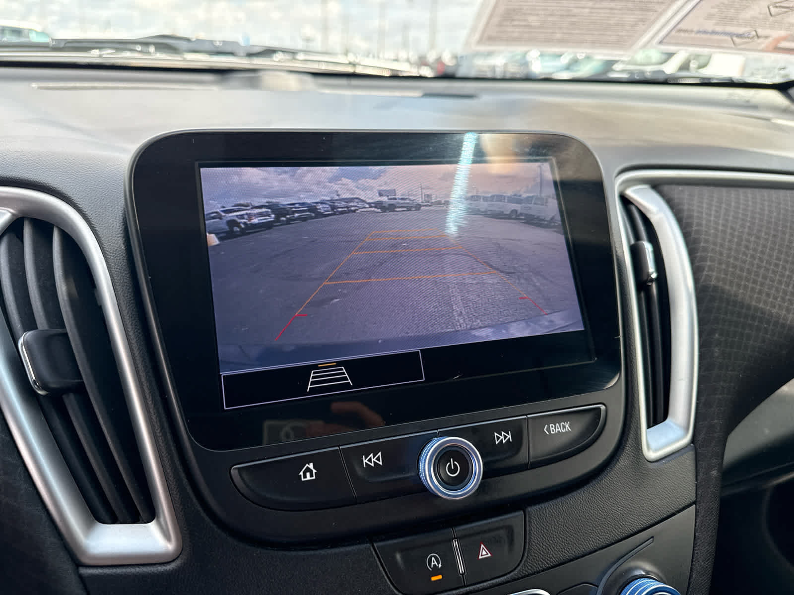 Certified 2022 Chevrolet Malibu LS FWD image 21