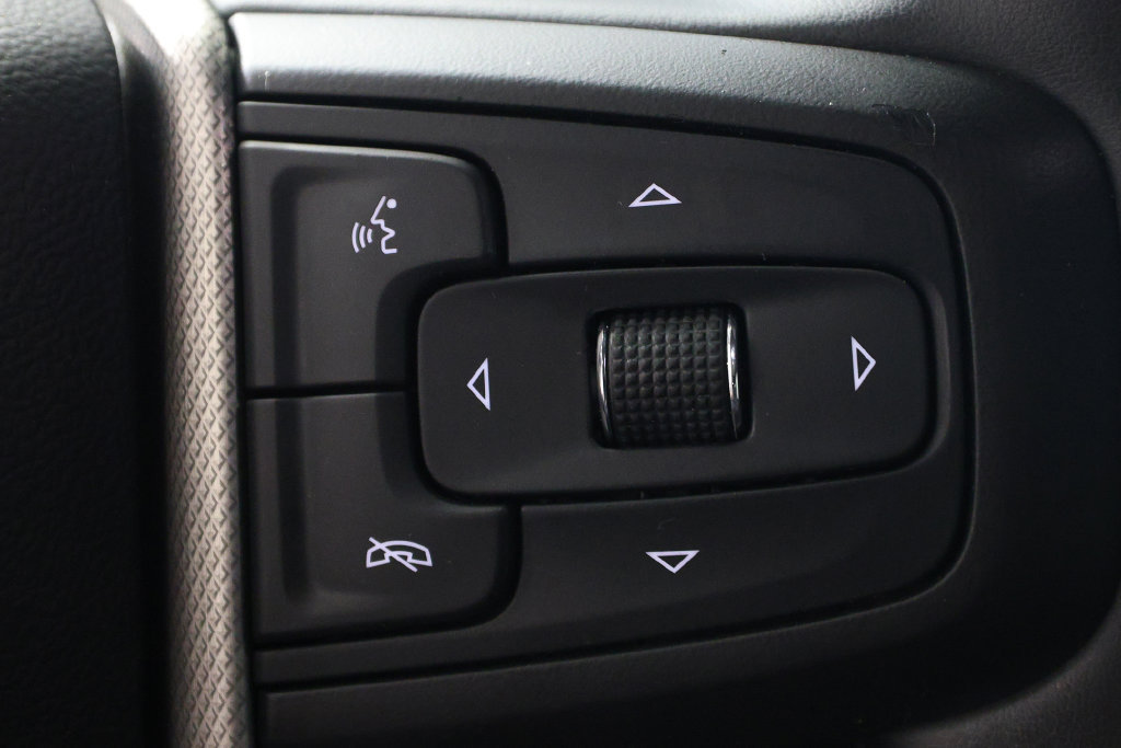 Used 2023 GMC Yukon XL Denali RWD image 24