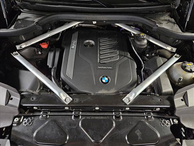Used 2021 BMW X7 xDrive40i w/ Premium Package AWD/4WD image 22