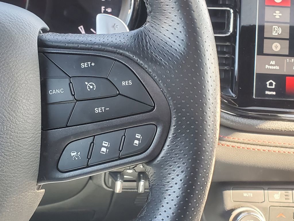 Used 2025 Dodge Durango GT image 21