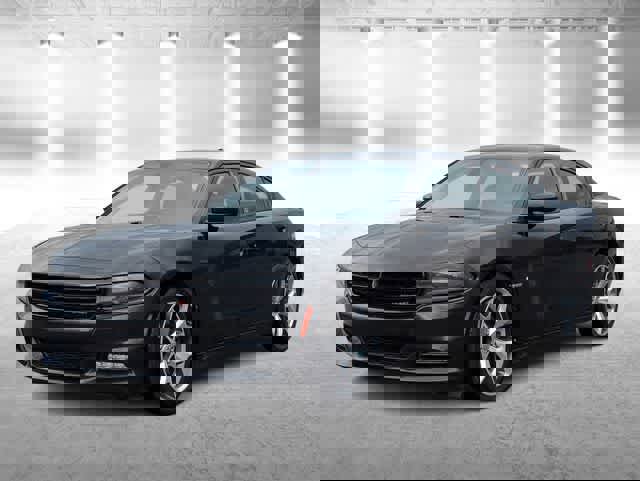 Used 2016 Dodge Charger R/T w/ Plus Group image 4