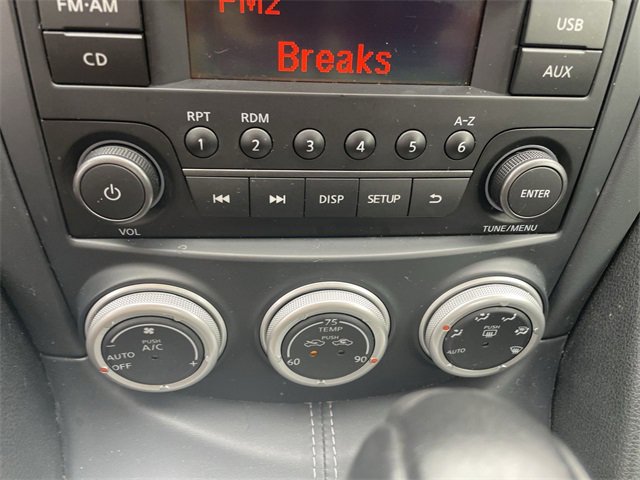 Used 2016 Nissan 370Z w/ Sport Package image 17