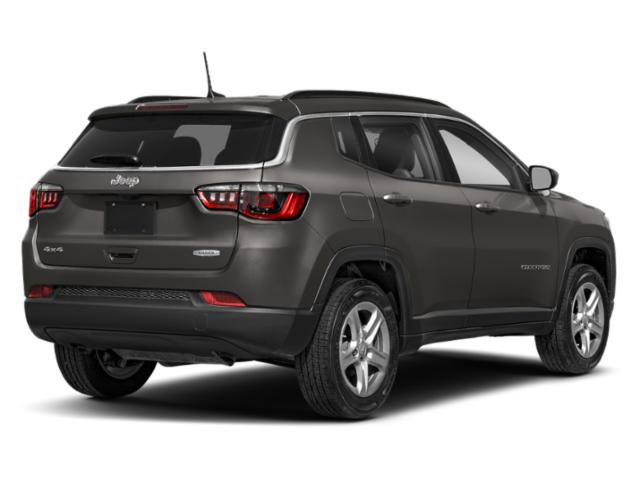 Certified 2023 Jeep Compass Latitude w/ Convenience Group AWD/4WD image 3