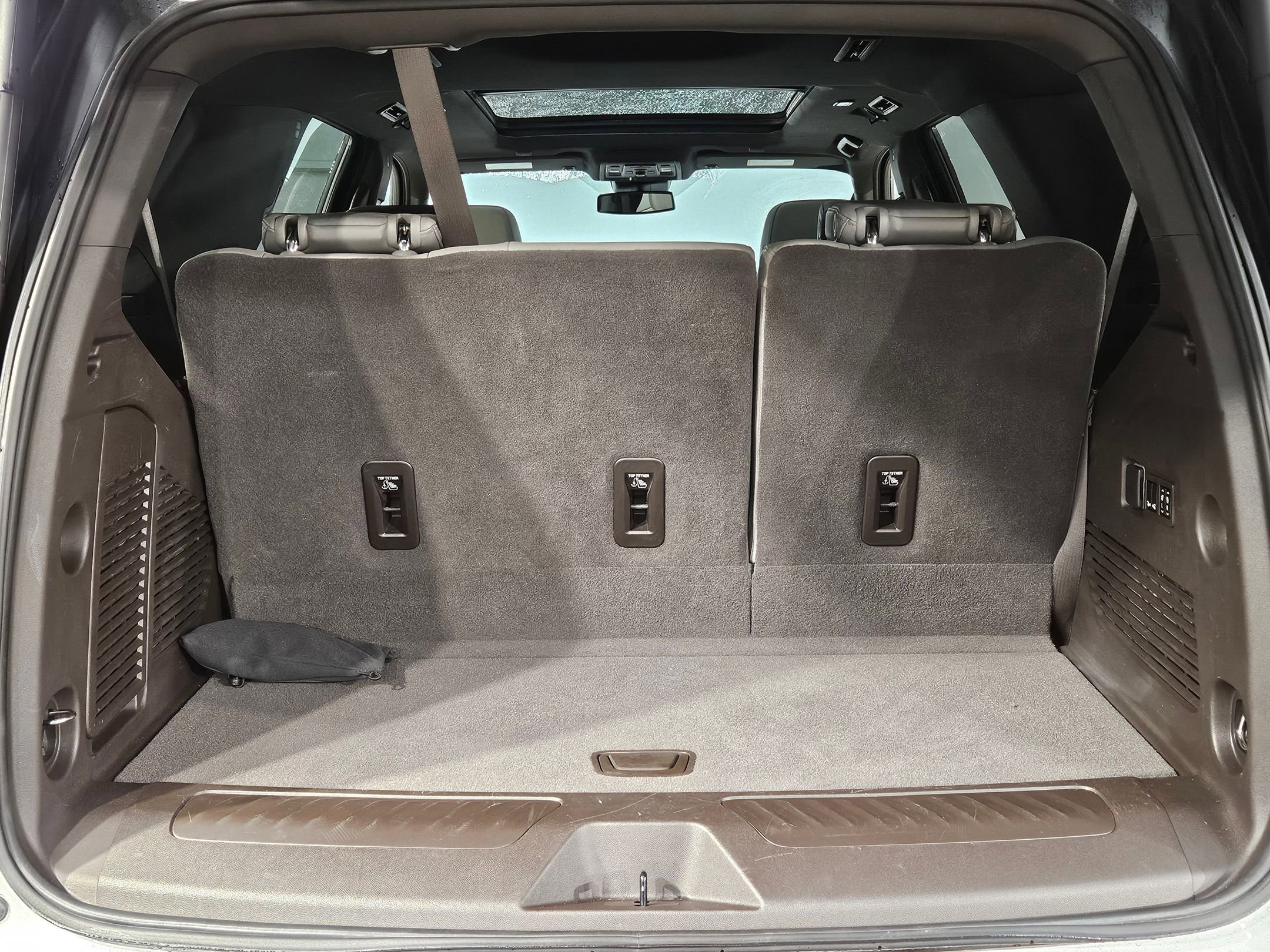 Used 2023 Chevrolet Tahoe LT w/ Luxury Package image 18