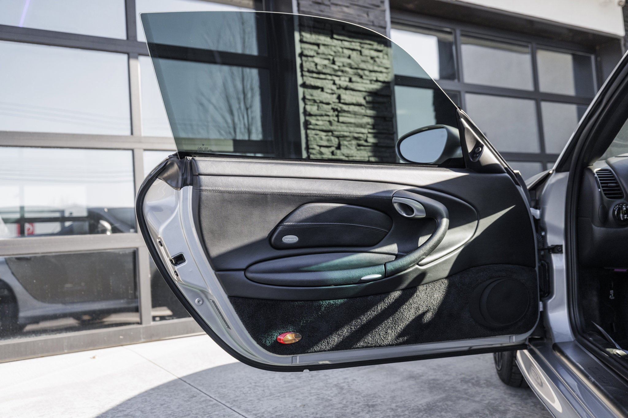 Used 2001 Porsche 911 Turbo image 11