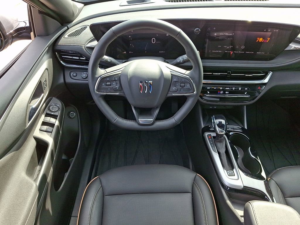 Used 2025 Buick Envista Avenir image 11