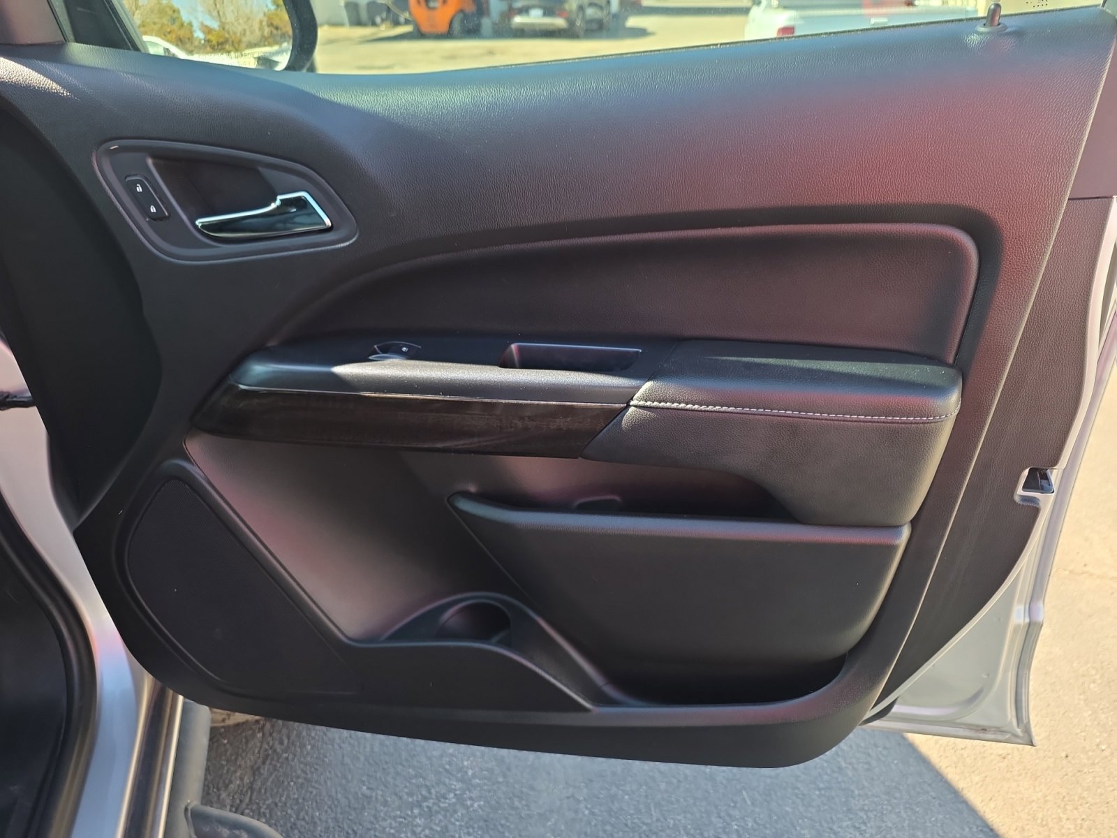 Used 2016 GMC Canyon SLT w/ Trailering Package image 31