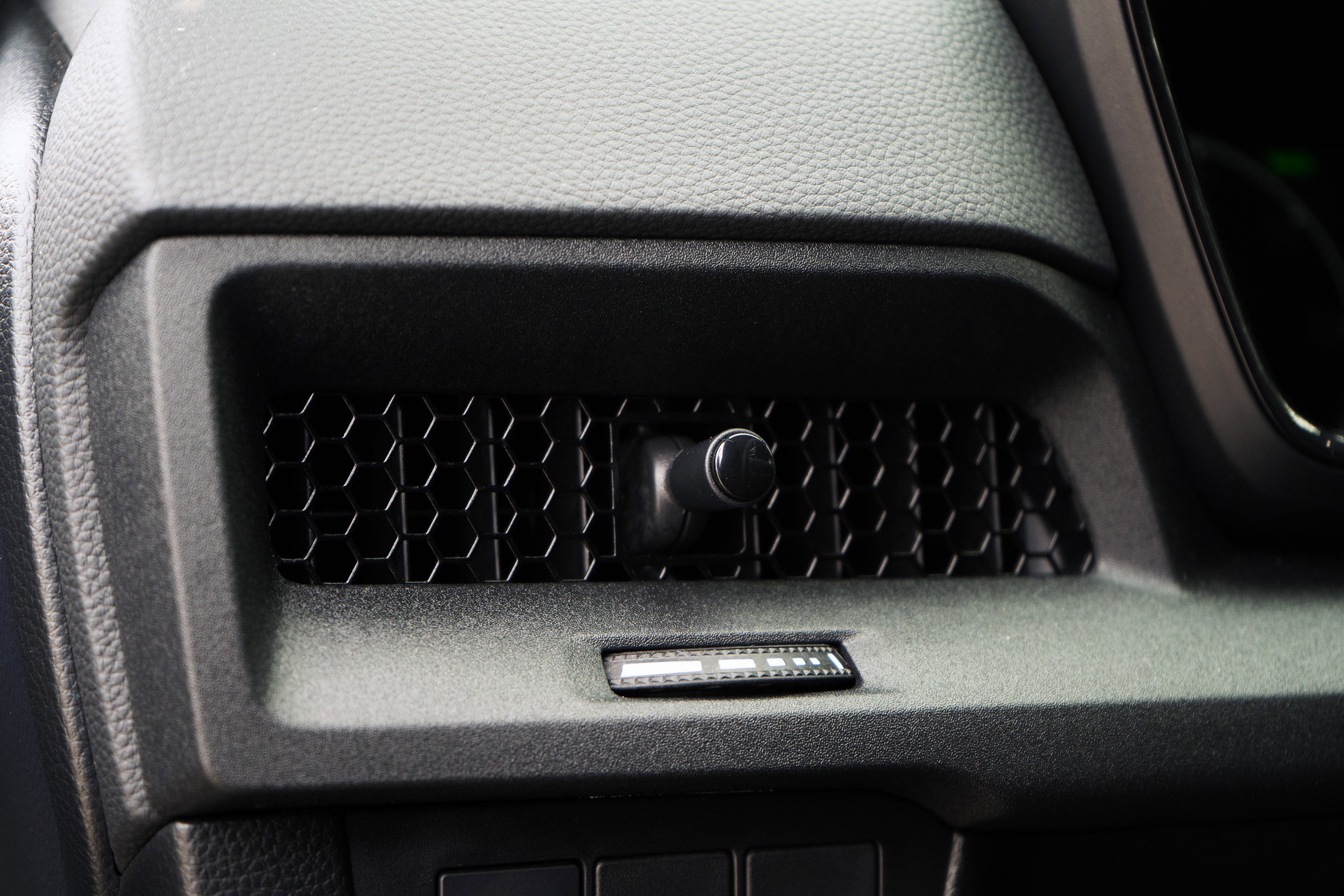 Used 2025 Honda CR-V Sport-L image 40