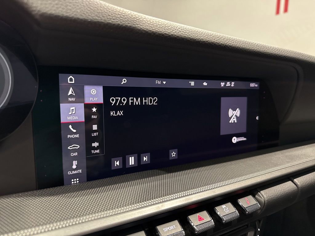 Used 2021 Porsche 911 Carrera image 19