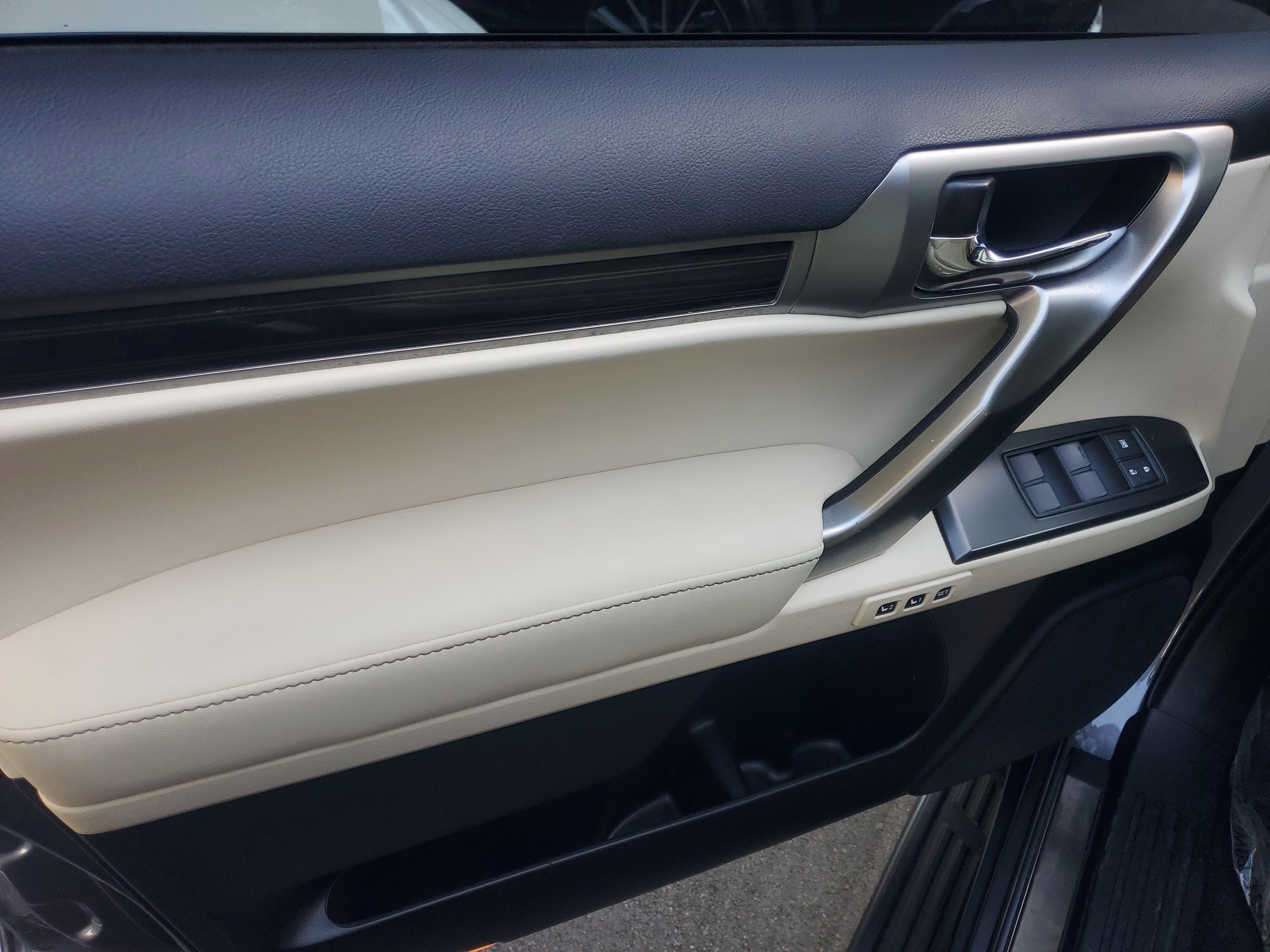 Certified 2023 Lexus GX 460 Premium image 18