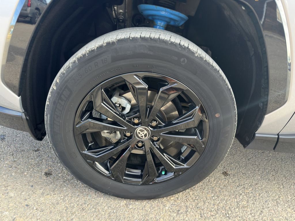 Used 2022 Toyota RAV4 XSE image 22