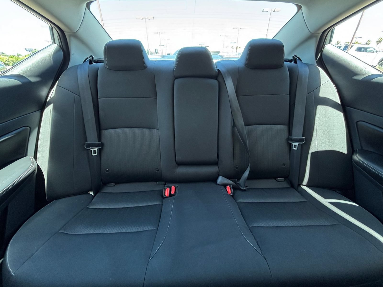 Used 2025 Nissan Altima 2.5 SV FWD image 39