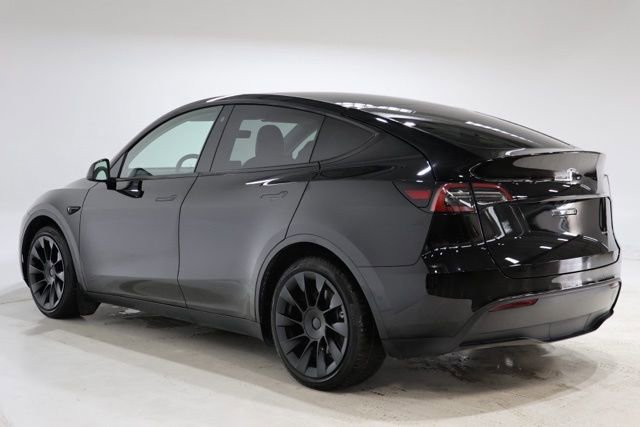 Used 2021 Tesla Model Y Long Range image 5