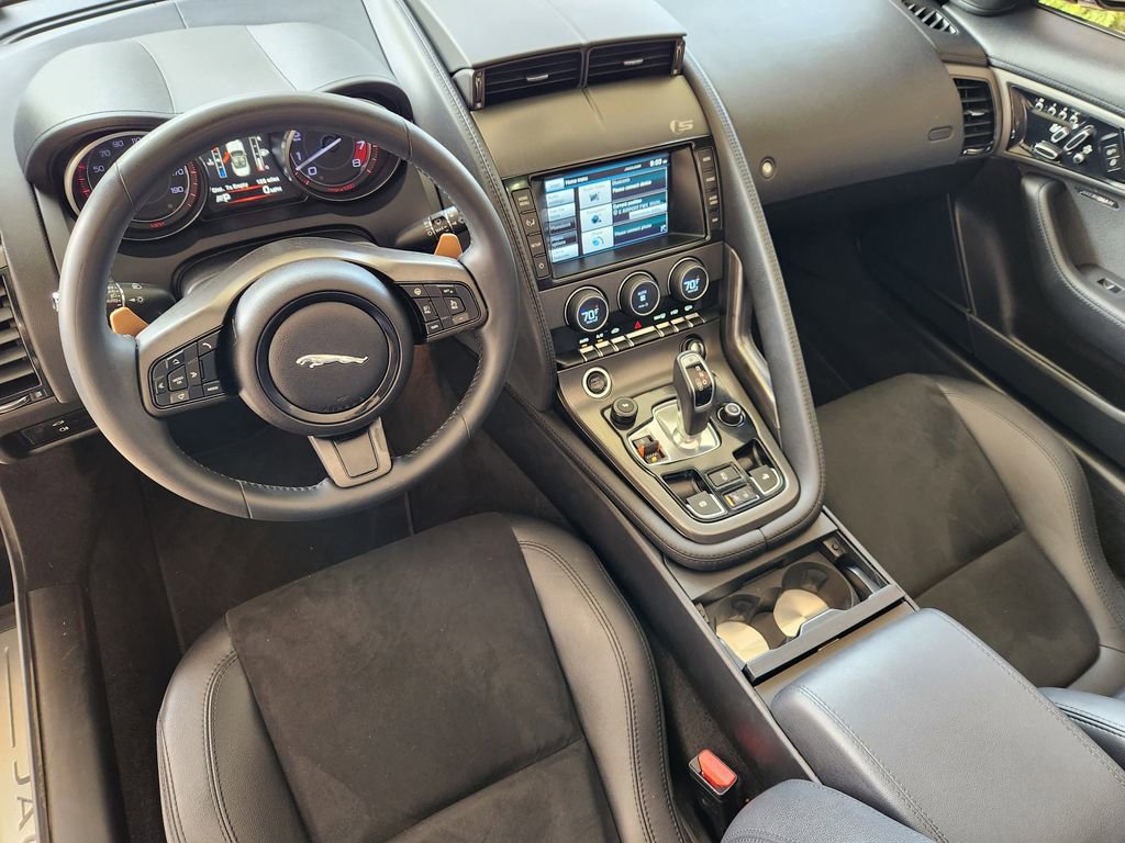 Used 2015 Jaguar F-TYPE S image 19