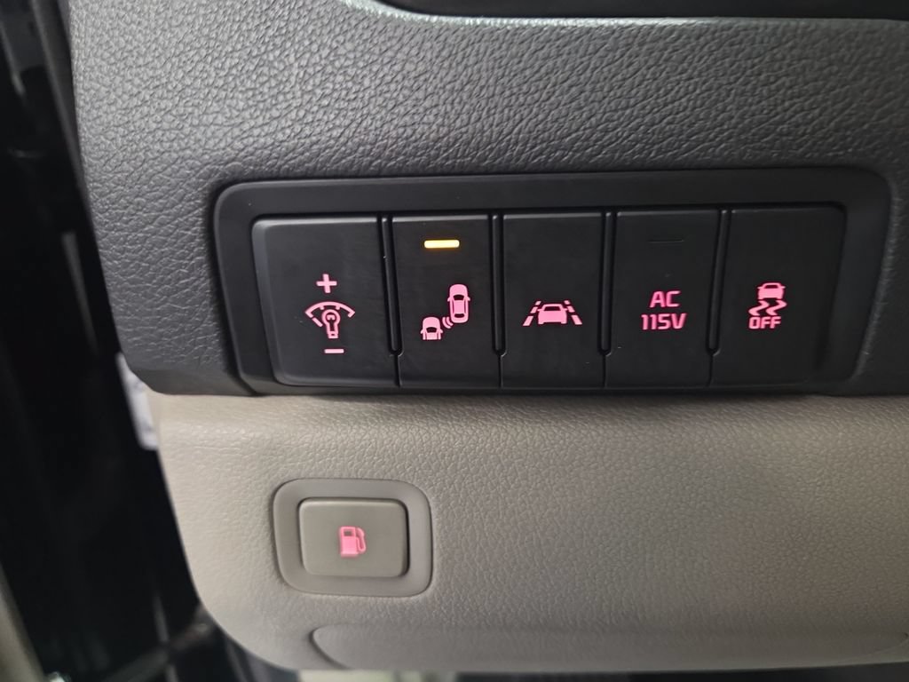 Used 2021 Kia Sedona EX w/ EX Premium Package FWD image 18