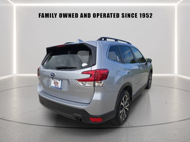 Certified 2023 Subaru Forester Limited AWD/4WD image 3