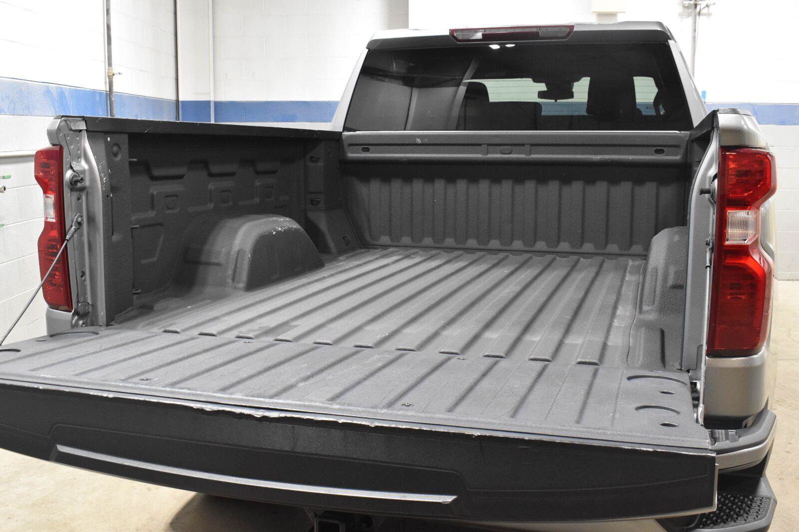 Used 2023 Chevrolet Silverado 1500 Custom w/ LPO, Dark Essentials Package AWD/4WD image 22