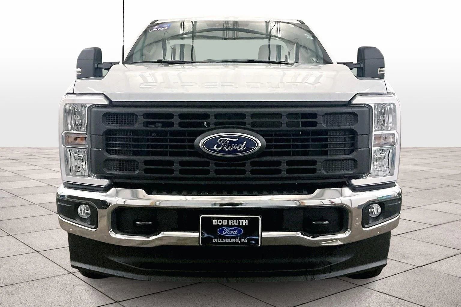 New 2026 Ford F350 XL w/ XL Chrome Package image 3