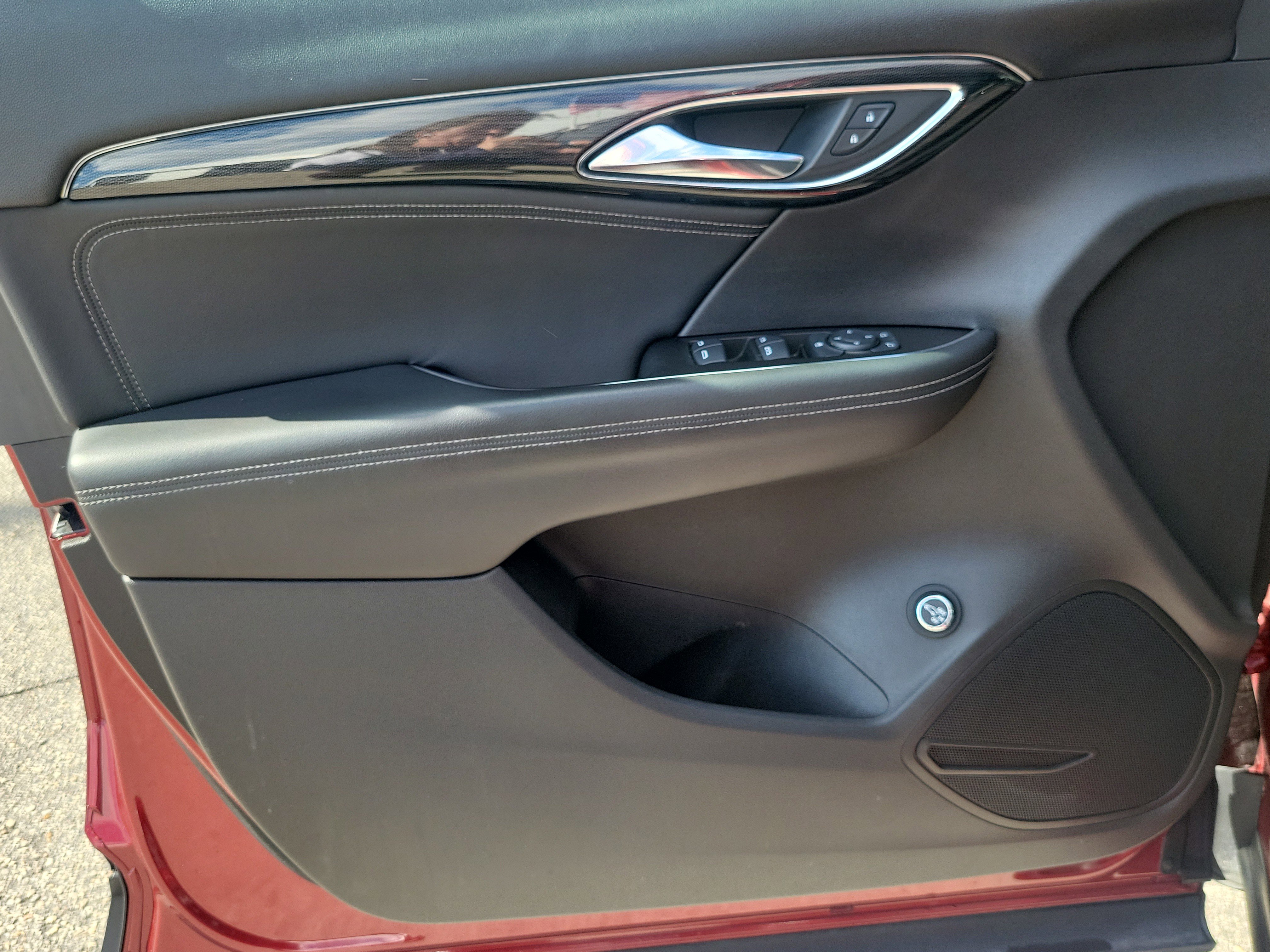 Used 2021 Buick Envision Preferred image 23