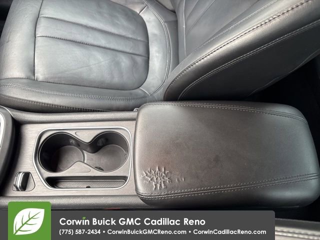 Used 2017 Chrysler 200 Limited Platinum w/ Comfort & Convenience Group image 19