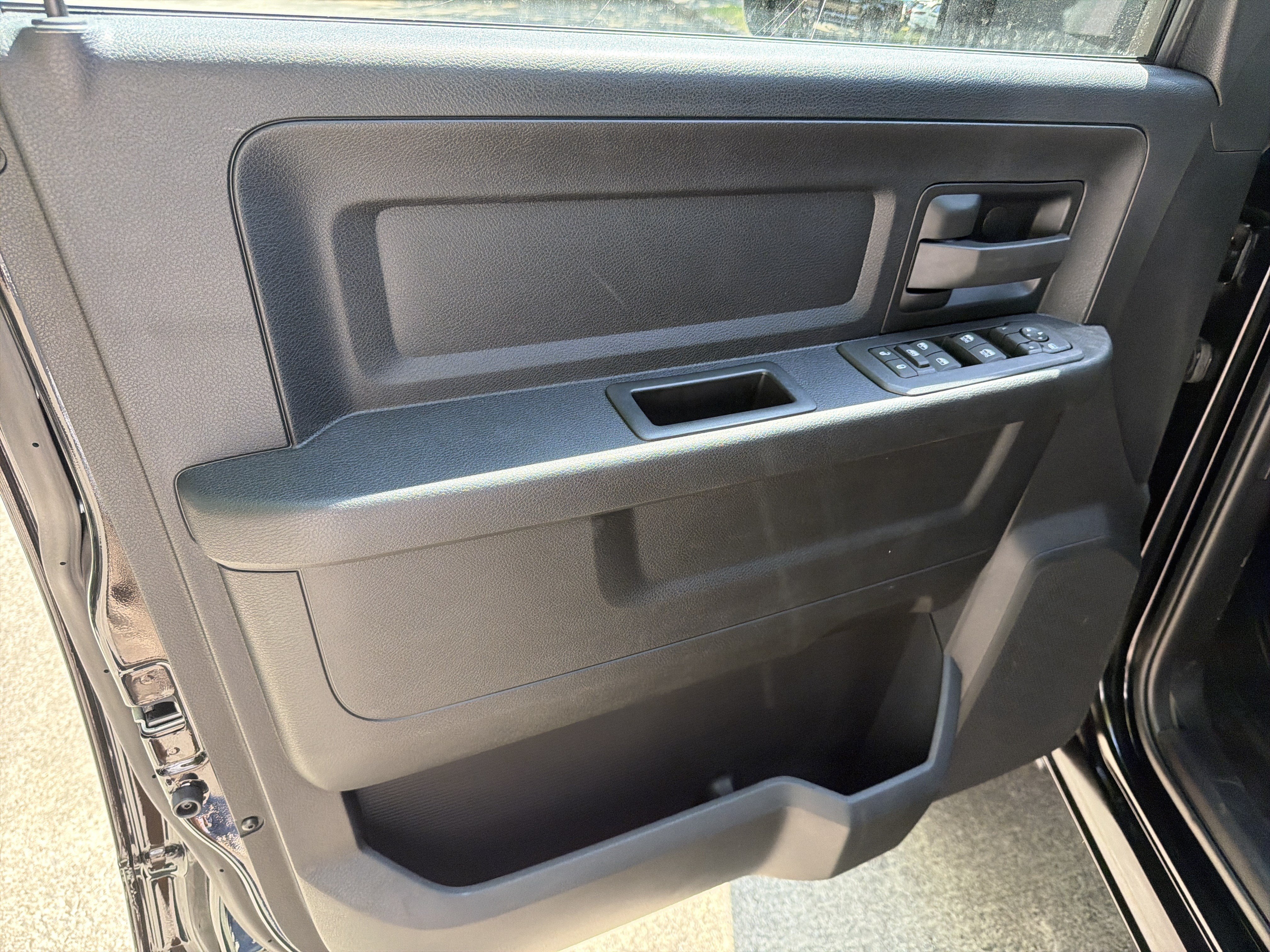 New 2026 RAM 3500 Tradesman AWD/4WD image 9