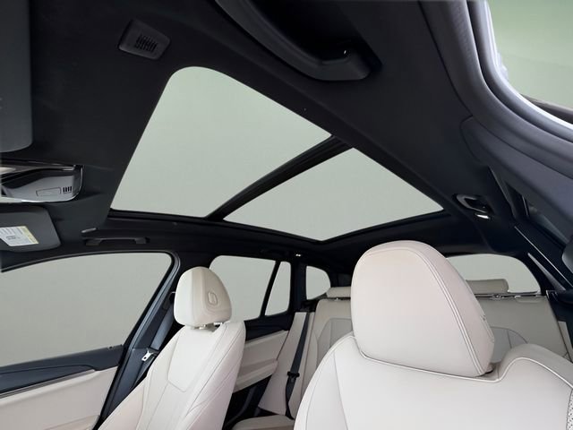 Used 2024 BMW X3 xDrive30i w/ Premium Package image 34