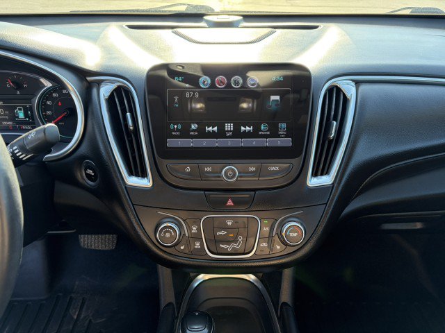 Used 2016 Chevrolet Malibu LT w/ Leather Package FWD image 17