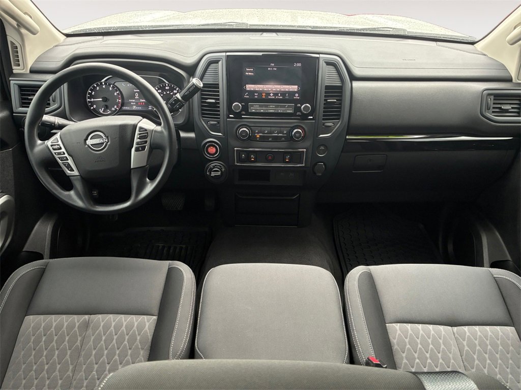 Used 2024 Nissan Titan SV image 10