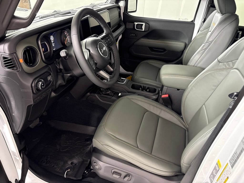 New 2026 Jeep Gladiator Mojave AWD/4WD image 24