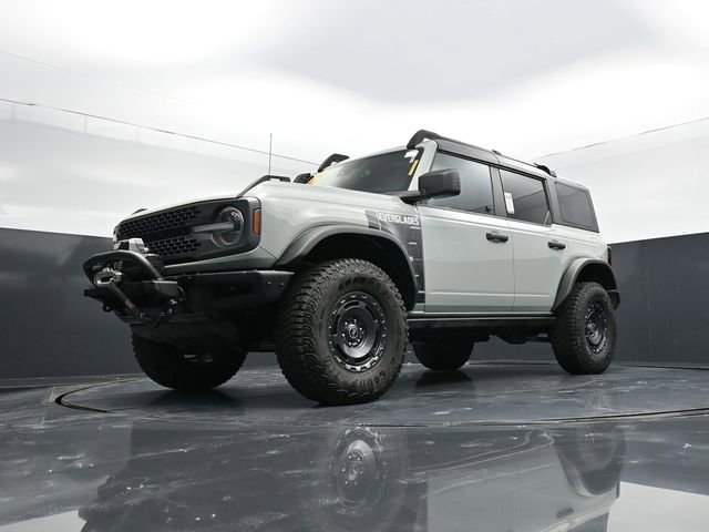 Used 2024 Ford Bronco Everglades image 46