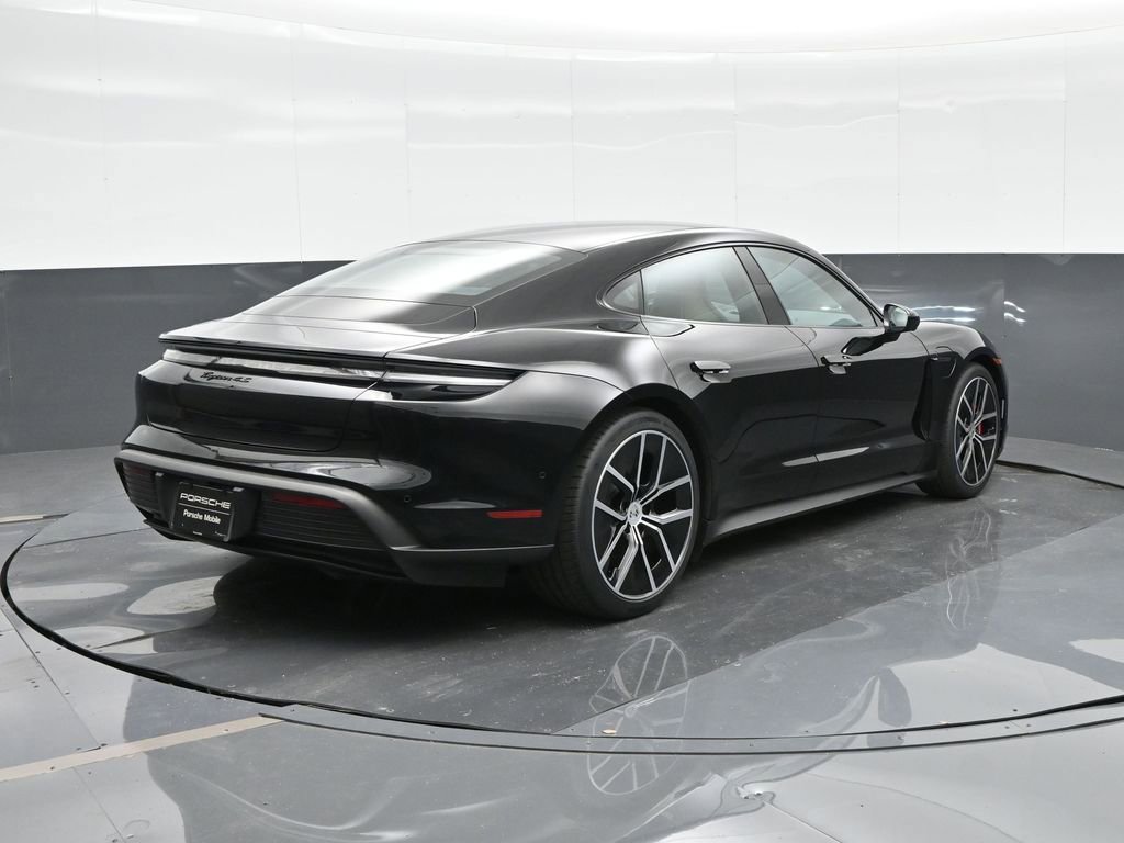 New 2025 Porsche Taycan 4S image 6