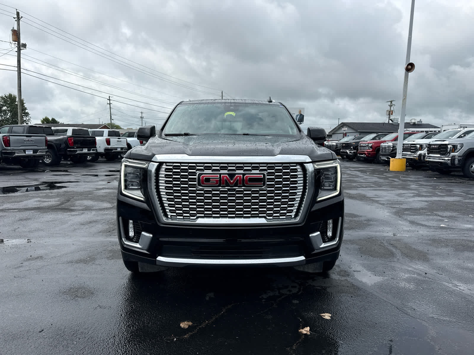 Certified 2023 GMC Yukon Denali w/ Advanced Technology Package AWD/4WD image 8