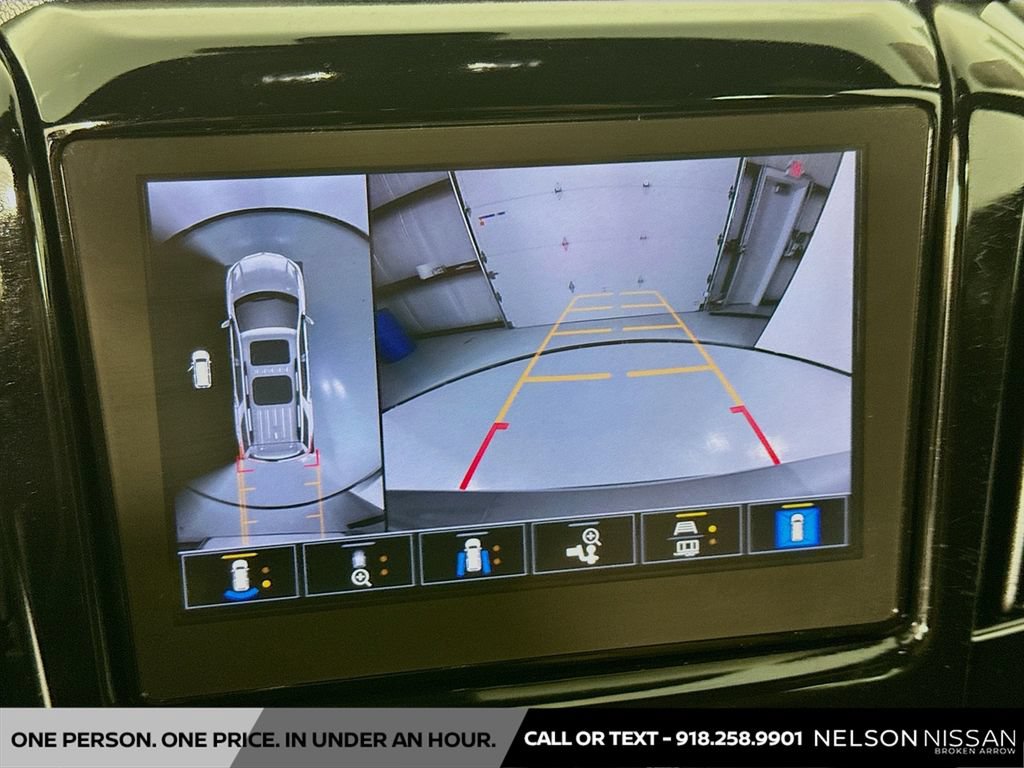 Used 2024 Chevrolet Traverse Premier w/ Redline Edition AWD/4WD image 14