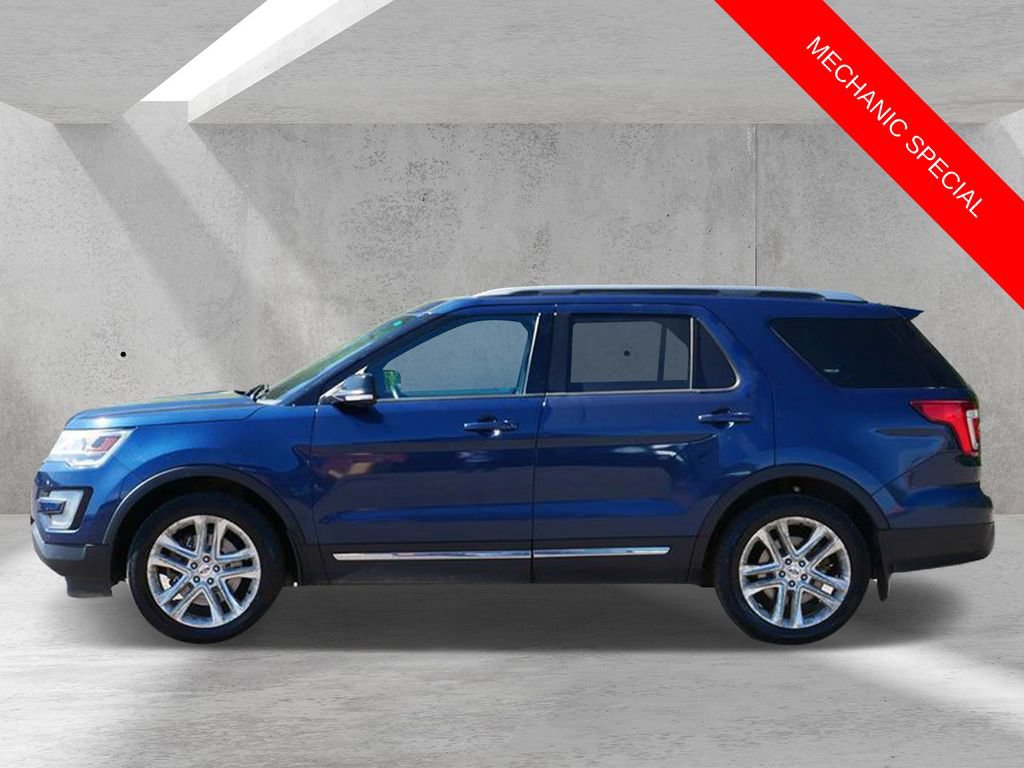 Used 2017 Ford Explorer XLT w/ Equipment Group 202A AWD/4WD image 5