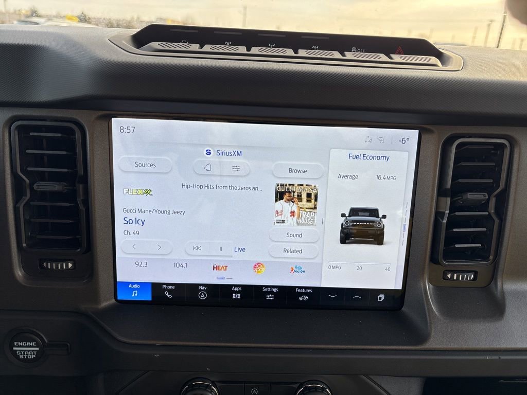 Used 2025 Ford Bronco Badlands image 34