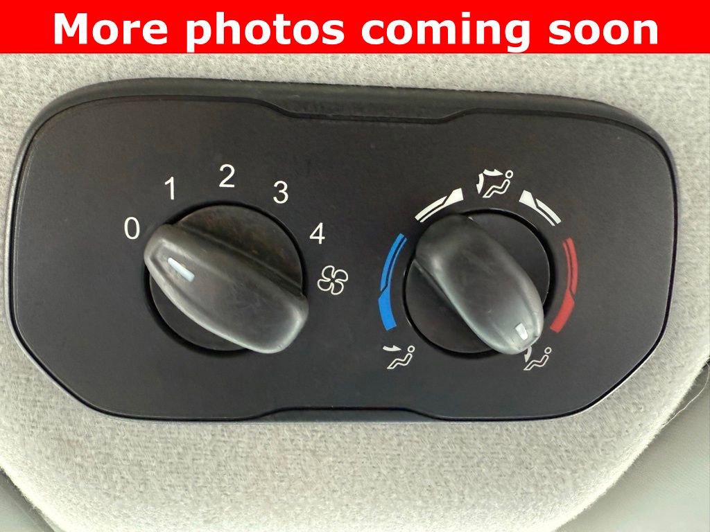 Used 2019 Ford Transit 150 XL image 39